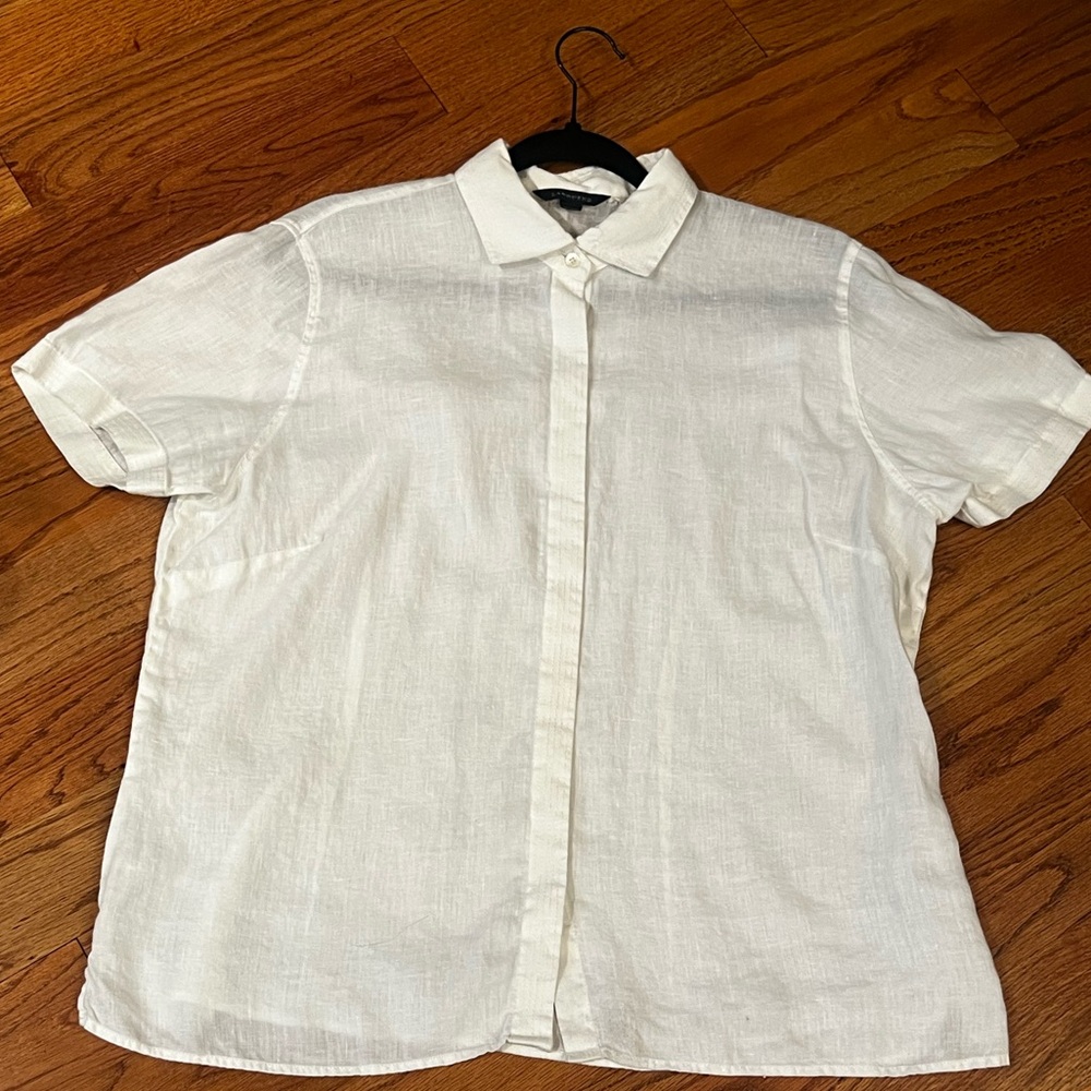 White lands end size large 100 % linen short sleeve button down